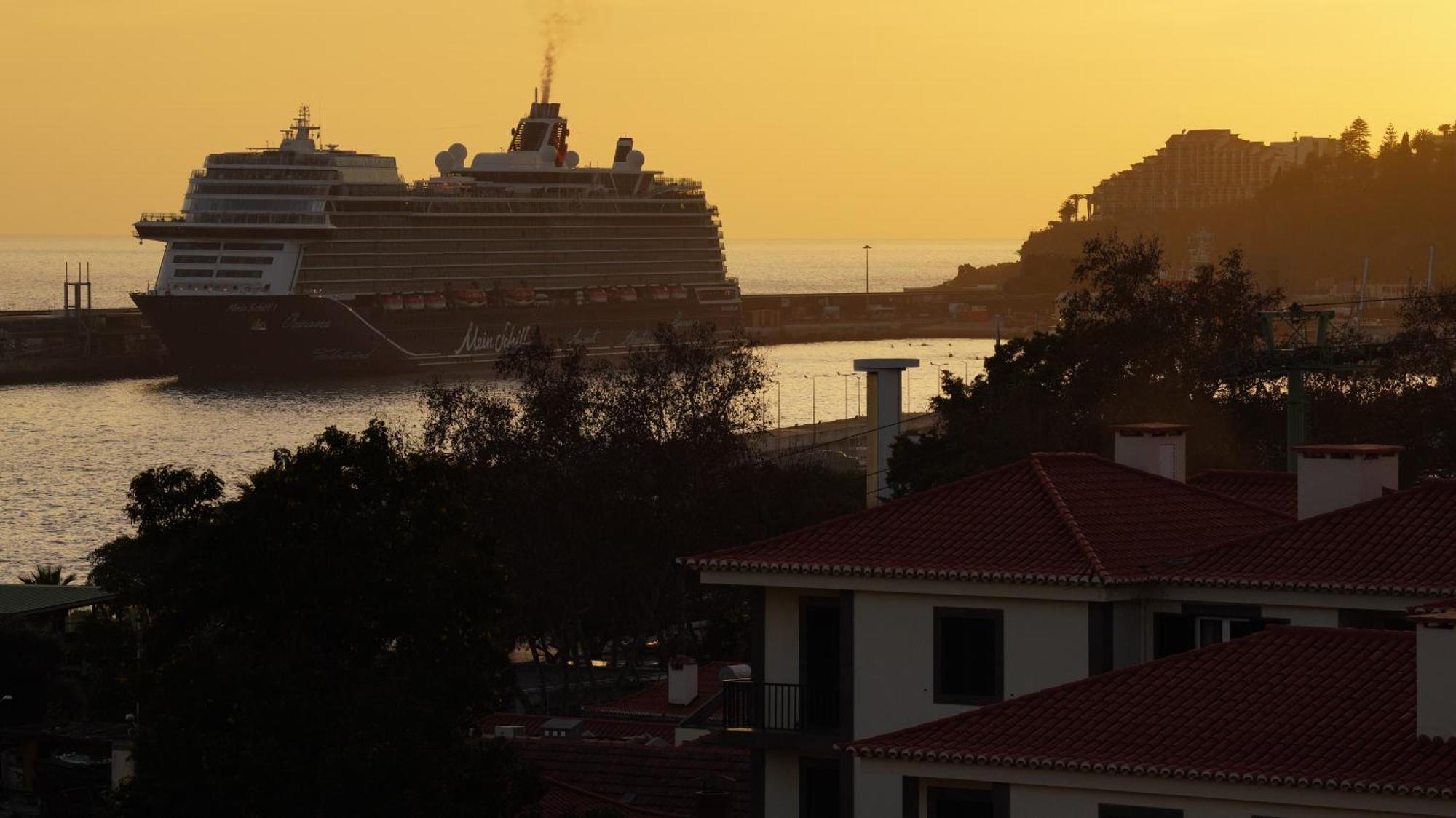 Appartement Travellers Pearl By Storytellers à Funchal  Extérieur photo